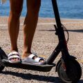 Ανησυχητική αύξηση τροχαίων με ηλεκτρικά πατίνια σε Ελλάδα και Ευρώπη, με θύματα ανήλικους - Φορείς ζητούν εκπαίδευση και αυστηρή τήρηση κανόνων.