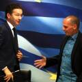 Γιάνης Βαρουφάκης και Γερούν Ντάισελμπλουμ το 2015 © EUROKINISSI /ΤΑΤΙΑΝΑ ΜΠΟΛΑΡΗ