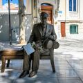 Κωνσταντίνος Καβάφης - Αισθητική Αγάπη: Μια επέτειος, ένα παγκάκι κι ένας δερματόδετος τόμος με τα ποιήματά του