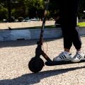 Καλαμάτα: Γυναίκα παρασύρθηκε από ηλεκτρικό πατίνι που οδηγούσαν ανήλικοι