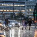 Άνοιξαν οι ουρανοί στην Αττική - Πότε αλλάζει το σκηνικό του καιρού