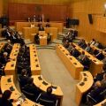 Σκάνδαλα, κάλπες και θεσμοί: Λίγο πριν από τις κυπριακές εκλογές