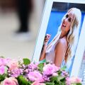 Θλίψη στην κηδεία της Γωγώς Μαστροκώστα: Εικόνες από το τελευταίο αντίο