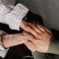 Καθηγητής Γιώργος Παυλάκης: Πολλά υποσχόμενες οι θεραπείες για τον καρκίνο - Πώς μπορούν ογκολογικοί ασθενείς να προμηθευτούν το φάρμακο