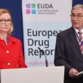 Η νέα έκθεση της ΕΕ για τα ναρκωτικά προειδοποιεί για την απειλή των συνθετικών ουσιών και τις νέες, έξυπνες μεθόδους που χρησιμοποιούν οι διακινητές.