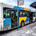 Άνω Λιόσια: Αστικό λεωφορείο έπεσε πάνω σε κολώνα - Τρεις ελαφρά τραυματίες