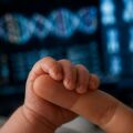 Αρμάντ Μαρί Λερουά: Σε 10 χρόνια δεν θα κάνουμε παιδιά χωρίς να έχουμε διαβάσει το γονιδίωμά μας