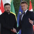Στη σύνοδο των G7 στο Εβιάν έφτασε ο Βολοντίμιρ Ζελένσκι, επιδιώκοντας μια κρίσιμη συνάντηση με τον Ντόναλντ Τραμπ για το μέλλον της Ουκρανίας.