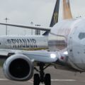 Η Ryanair καταργεί τη χρέωση κράτησης θέσης για γονείς που θέλουν να κάθονται δίπλα στα μικρά παιδιά τους - Η αεροπορική εταιρεία προσαρμόζει την πολιτική της 