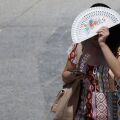 Η Βαρκελώνη επιστρατεύει την τεχνολογία ενάντια στον καύσωνα - «Έξυπνα» βραχιολάκια προστατεύουν τους εργαζόμενους σε εξωτερικούς χώρους