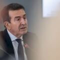 Σύσκεψη υπό τον Μιχάλη Χρυσοχοΐδη στη Θεσσαλονίκη για τις εμπρηστικές επιθέσεις σε σπίτια στελεχών της ΝΔ - Πού επικεντρώνονται οι έρευνες