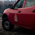 Όχημα της Πυροσβεστικής σε σημείο όπου πέρασε φωτιά