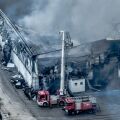Δύο συλλήψεις για την έκρηξη στον Ασπρόπυργο - Η φωτιά ξεκίνησε από εργασίες με φλόγα