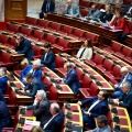 Βουλευτές του ΣΥΡΙΖΑ στα έδρανα της Βουλής