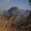 Φωτιά τώρα στον Ασπρόπυργο -  «Παραμείνετε σε ετοιμότητα» - Ήχησε το 112 