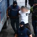 Θεσσαλονίκη: Προθεσμία για τη Δευτέρα έλαβε ο 25χρονος, τέταρτος κατηγορούμενος για τη φονική επίθεση με γκαζάκια στο σπίτι της Βάγιας Νέστορα.
