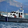 Σκάφος του Λιμενικού Σώματος στη θάλασσα