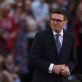 Βρετανία: Ο Άντι Μπέρναμ ξεκινά τη θητεία του με μέτρα κατά της ακρίβειας, κατάργηση ΦΠΑ στο ρεύμα και 10ετές σχέδιο οικονομικής ανασυγκρότησης της χώρας.