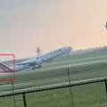 Αδιανόητες εικόνες με Boeing της Kalitta Air στις ΗΠΑ κατά την προσγείωση