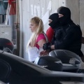 Εμπρησμός Marfin: Στον εισαγγελέα η 46χρονη κατηγορούμενη μετά την έκδοσή της στην Ελλάδα