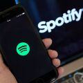 Το Spotify παρουσιάζει τα User Notes, δίνοντας τη δυνατότητα στους χρήστες να συνδέουν τραγούδια με προσωπικές τους αναμνήσεις και στιγμές.