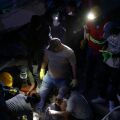 Η 32χρονη Ντανιέλα Λάργκο ανασύρθηκε ζωντανή στην Κολομβία 36 ώρες μετά τον σεισμό των 7,4 Ρίχτερ - Οι νεκροί έχουν ξεπεράσει τους 188.