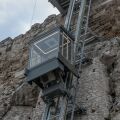 Το Υπουργείο Πολιτισμού απαντά στα σχόλια για τη λειτουργία του ανελκυστήρα στην Ακρόπολη