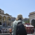 Άτομο στην πλατεία Μοναστηρακίου