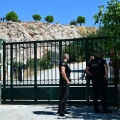 Αποκλεισμένο από αστυνομικούς σημείο όπου κοντά εντοπίστηκαν ανθρώπινα οστά