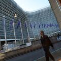 Η Ευρωπαϊκή Επιτροπή παρουσίασε πρόταση για αναθεώρηση των δημοσίων συμβάσεων, ενισχύοντας τα ευρωπαϊκά προϊόντα έναντι των φθηνών προσφορών