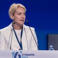 Η Σδούκου καταγγέλλει τον Φαραντούρη για σεξιστική επίθεση 