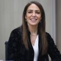 Η Δόμνα Μιχαηλίδου ανακοίνωσε ότι το «Ανακαινίζω» δίνει προκαταβολή 50% εντός Οκτωβρίου και ότι έρχεται το «Σπίτι μου ΙΙΙ» για 20.000 νέους δικαιούχους.