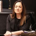 Η Ελένη Καρακάση αποκάλυψε ότι ολοκληρώθηκε η διαδικασία αναδοχής και το παιδί έχει πλέον έρθει στο σπίτι της ίδιας και του συζύγου της.