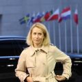 Το μεγαλύτερο πακέτο κυρώσεων υιοθέτησε η ΕΕ, επιβάλλοντας περιορισμούς σε 1.600 εταιρείες και στελέχη της ρωσικής πολεμικής βιομηχανίας.