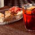 Aperitivo και ιταλικός μεζές στο Magdalena στο Παγκράτι