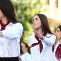 Μαθητές από 22 σχολεία συμμετείχαν στην παρέλαση της Θεσσαλονίκης για την 28η Οκτωβρίου, παρουσία εκπροσώπων της πολιτικής και αυτοδιοικητικής ηγεσίας.