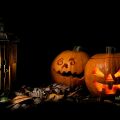 Τι είναι το «φάρσα ή κέρασμα» του Halloween; Πώς ξεκίνησε και ποια είναι τα... πειράγματα σε όσους δεν δώσουν λιχουδιά;