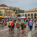 Τουρίστες στο Μοναστηράκι