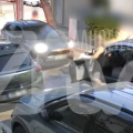 Άγρια επίθεση άνδρα οδηγού σε γυναίκα στο Ίλιον – Την γρονθοκόπησε μπροστά στο μικρό παιδί της