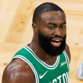 Νέο trade-βόμβα στο NBA: Ο Τζέιλεν Μπράουν στους Σίξερς, ο Πολ Τζορτζ στους Σέλτικς