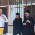 Επεισοδιακός αγιασμός στη Ρόδο: Μαθητές γύρισαν την πλάτη στον δήμαρχο - Η αντίδρασή του και η απάντηση του διευθυντή