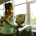 Cardio πριν ή μετά τα βάρη; Η σωστή σειρά ανάλογα με τον στόχο σας