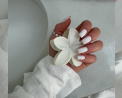 Coconut Latte Nails: Η νέα γαλακτερή τάση που χαρίζει στα νύχια φυσική λάμψη