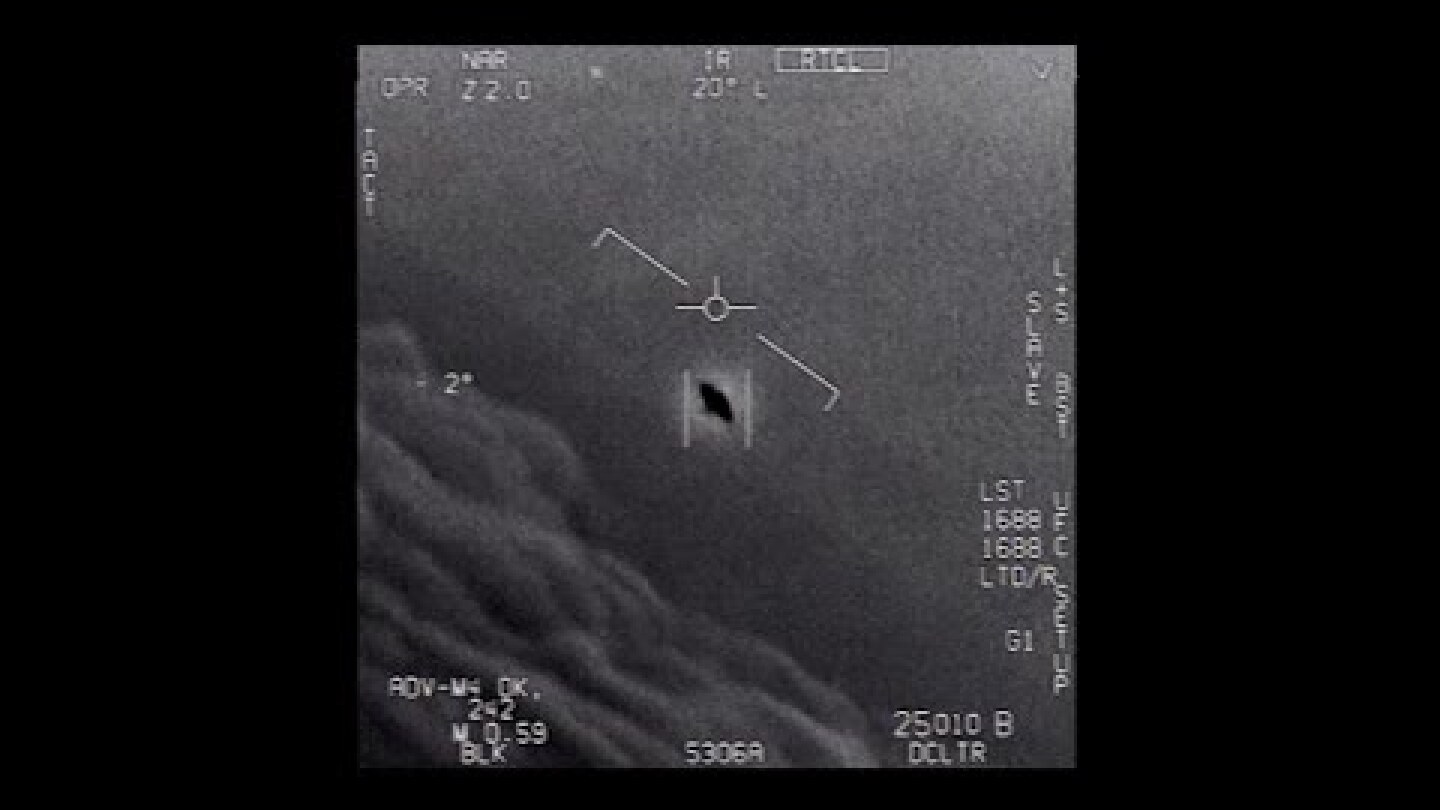 Pentagon declassifies Navy 'UFO' videos (VIDEO 2/3)