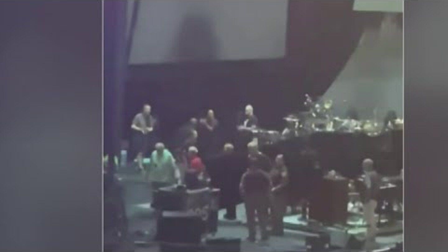 Carlos Santana collapses on stage during performance at Pine Knob in Clarkston