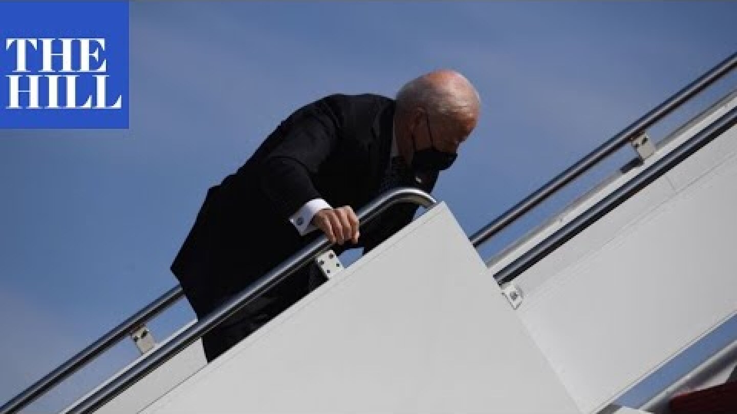 #BREAKING: President Joe Biden FALLS multiple times while boarding Air Force One