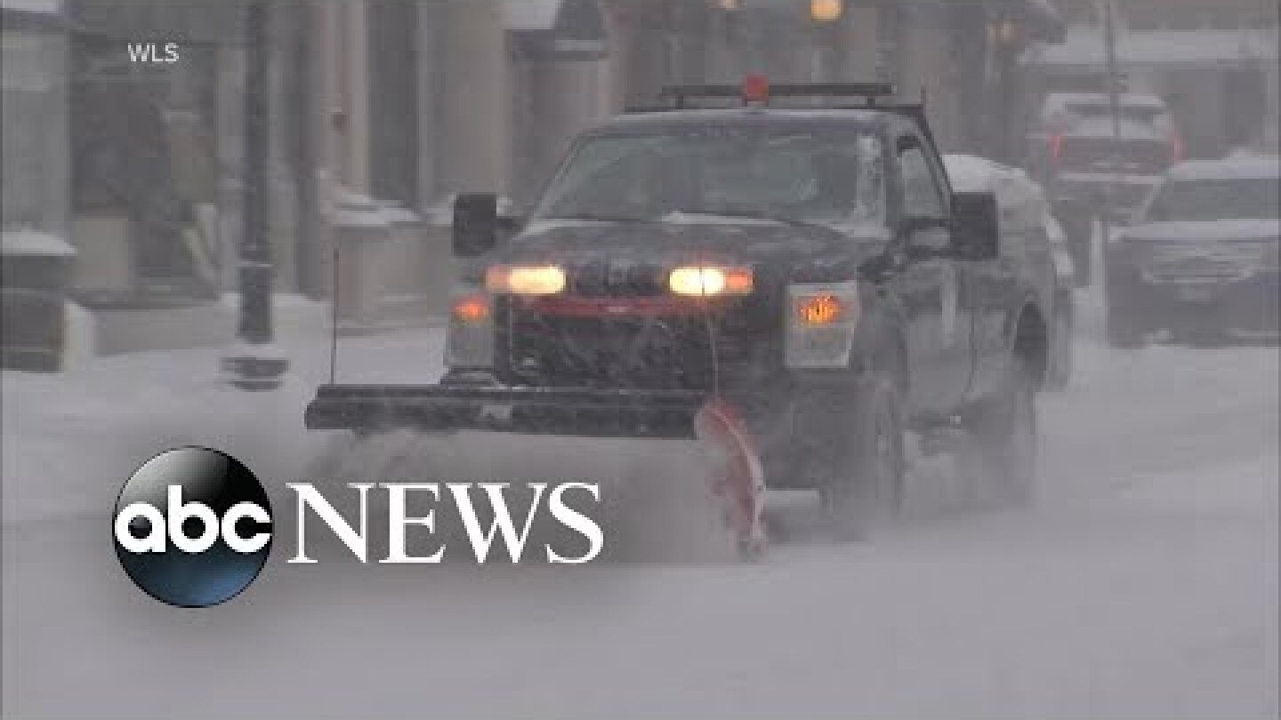 Massive winter storm blasts the Midwest