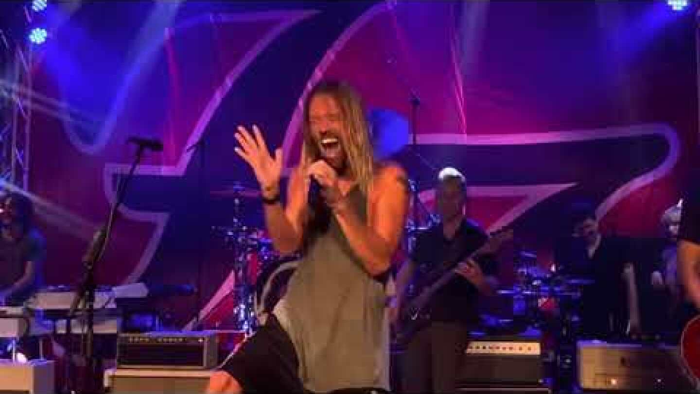 Foo Fighters, Taylor Hawkins perform Somebody to Love (Live Debut) by Queen at The Canyon 6/15/2021
