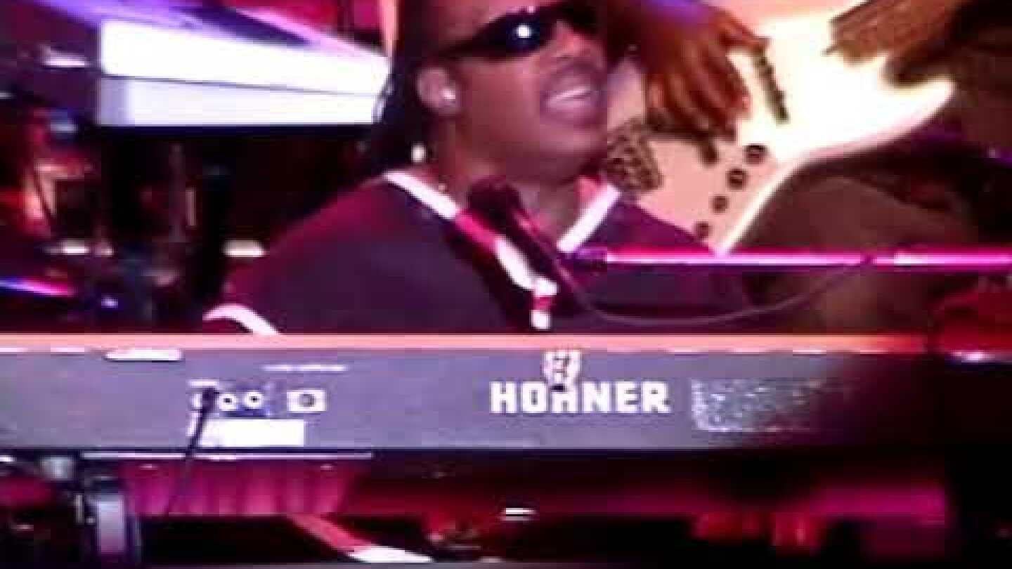 Stevie Wonder 'Too High' live in LA 2007