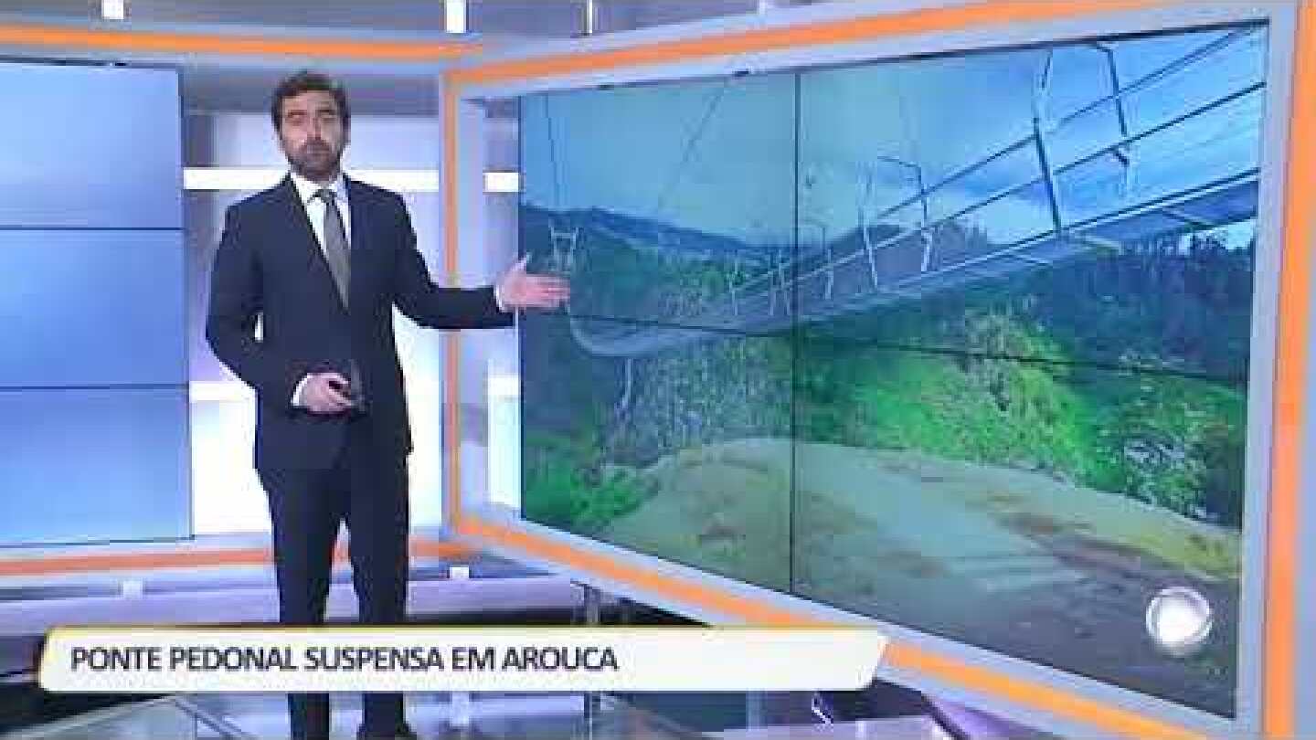 Maior ponte pedonal suspensa do mundo em Arouca, Portugal
